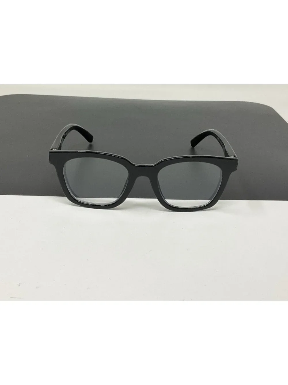 Peepers To the Max Focus Black Reading Glasses Blue Light Block + 0.00